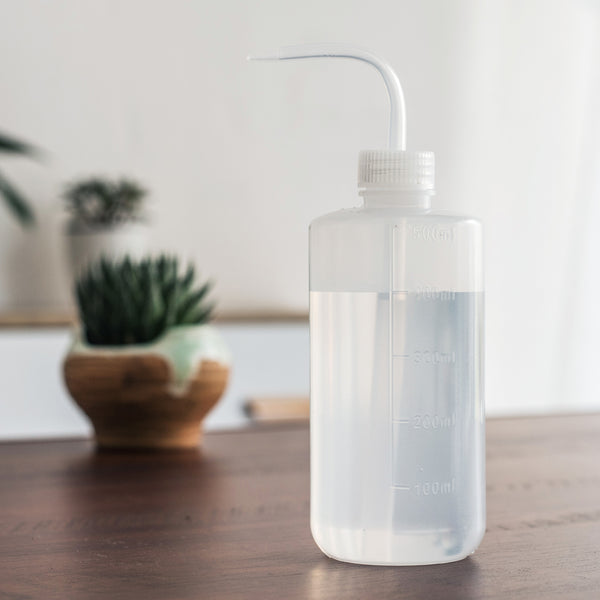 Ruluti Squeeze Fles Plant Watering Fles 250ml Kleine Wasfles Knijpen Plastic Kleine Gieter voor Kamerplanten Gieter Gereedschap Ruluti Squeeze Fles Plant Watering Fles 250ml Kleine Wasfles Knijpen Plastic Kleine Gieter voor Kamerplanten Gieter Gereedschap